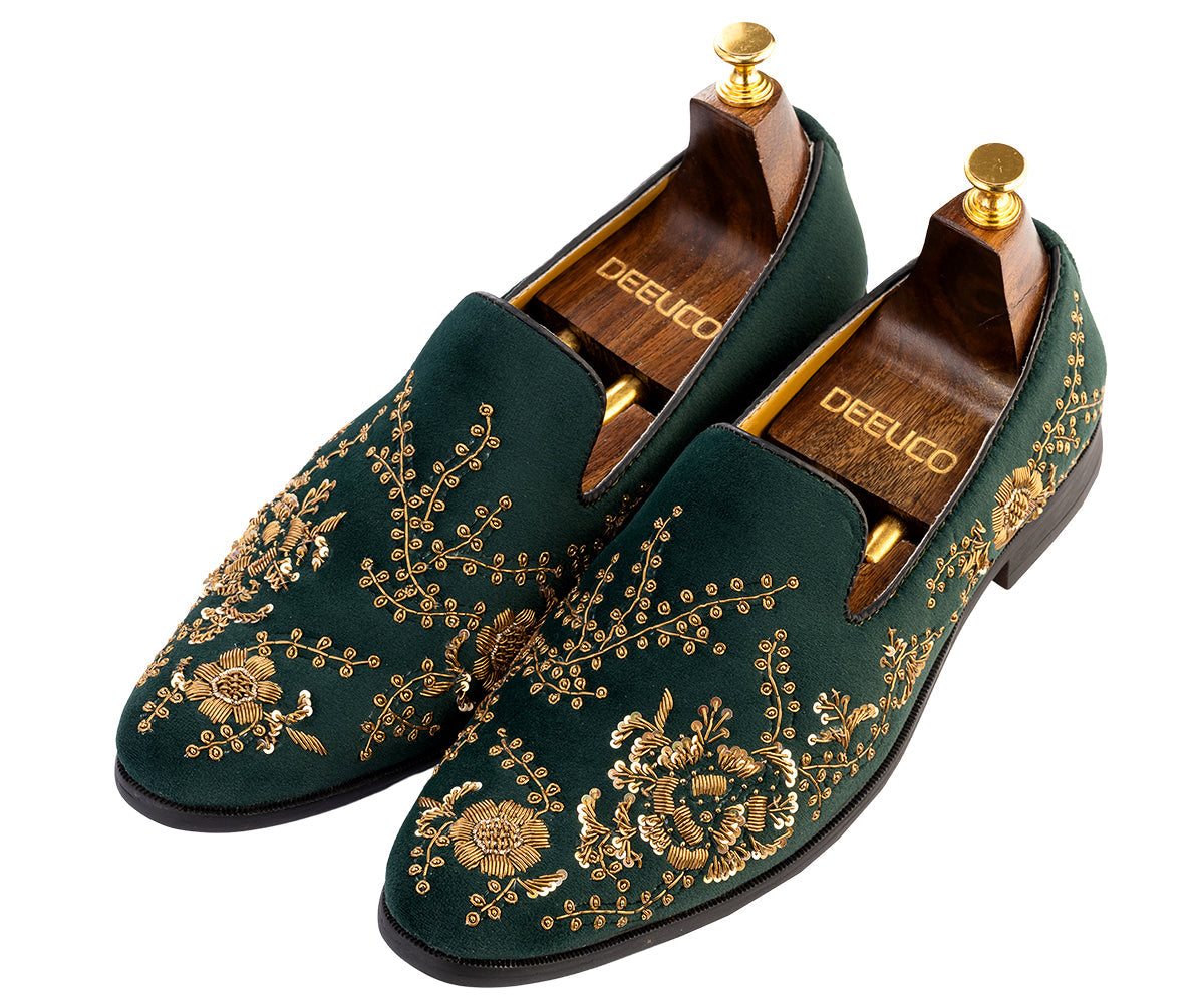 Deeuco Ethnic Premium Green Velvet  Zardozi embroidery Jutti