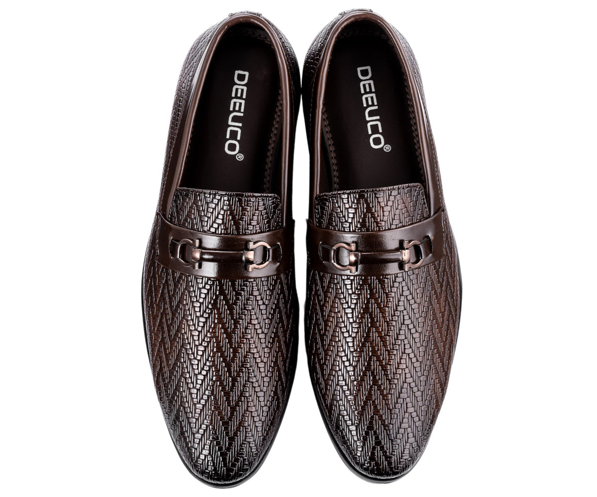 DEEUCO Men's Tan Casual Loafers